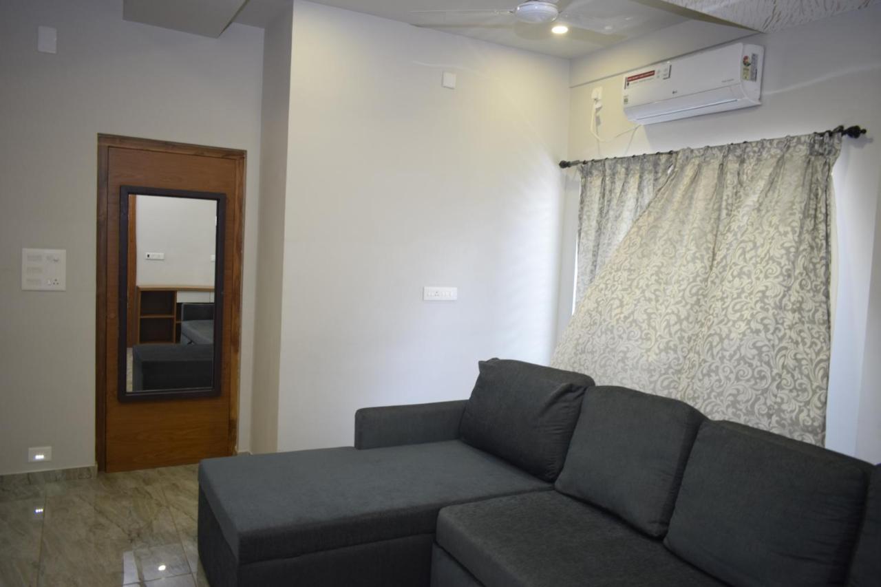 Classio Residency Пондичерри Экстерьер фото