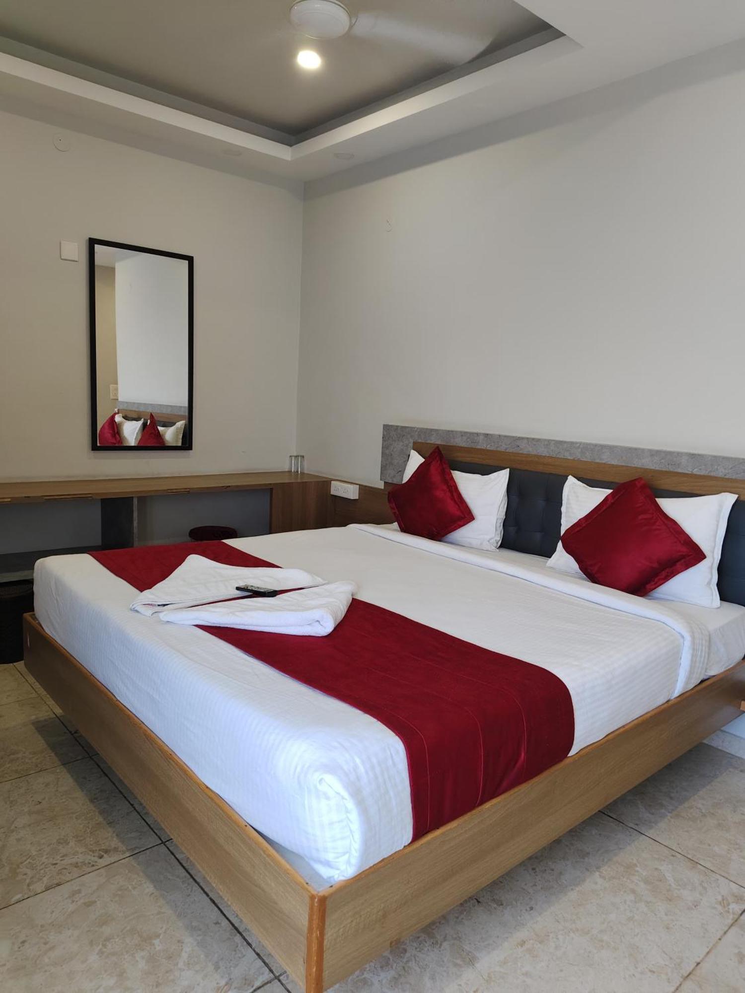 Classio Residency Пондичерри Экстерьер фото